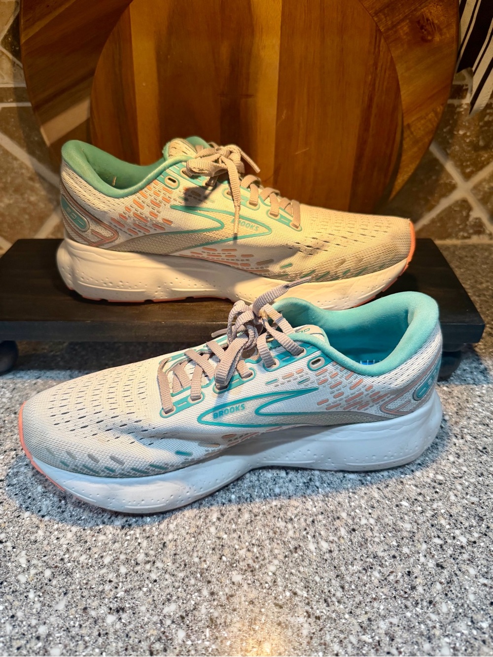 Brooks Glycerin Women’s Athletic Shoes — Cream with Teal and Coral Accents